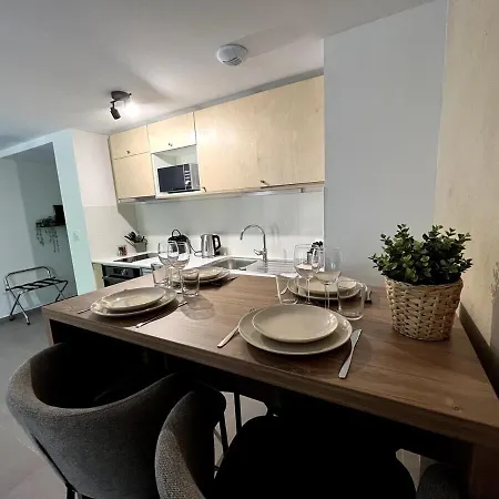Appart hôtel Sous Les Platanes